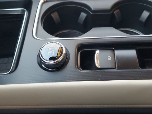 New 2026 Lincoln Corsair Premiere image 23