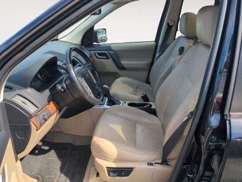 Used 2009 Land Rover LR2 HSE image 11