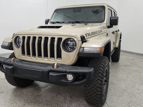 Used 2022 Jeep Wrangler Unlimited Rubicon w/ Trailer Tow Package AWD/4WD image 10