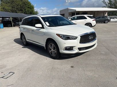 Used 2020 INFINITI QX60 Luxe w/ Essential Package