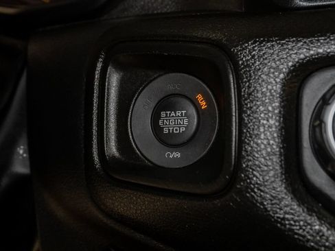Used 2024 Jeep Wrangler Unlimited Sport AWD/4WD image 17