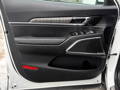 Used 2023 Kia Telluride SX image 14