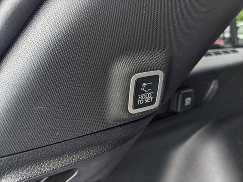 Used 2023 Jeep Grand Cherokee Altitude AWD/4WD image 17