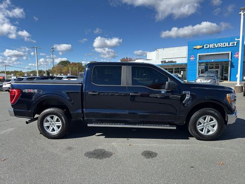 Used 2021 Ford F150 XLT image 8