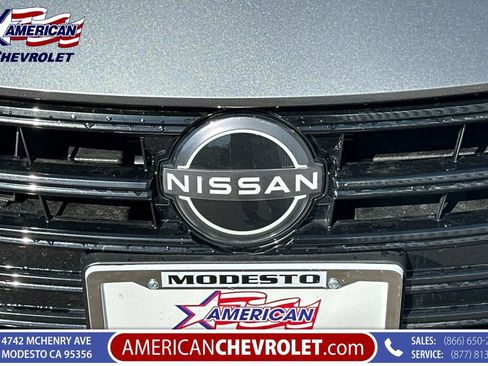 Used 2025 Nissan Versa SV FWD image 37