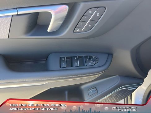 New 2025 Buick Enclave Sport Touring w/ Super Cruise Package image 16