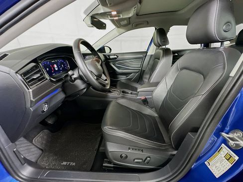 Used 2023 Volkswagen Jetta SEL FWD image 13