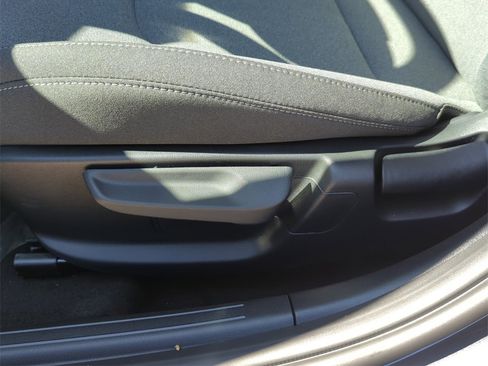 New 2025 Kia K4 LXS image 21