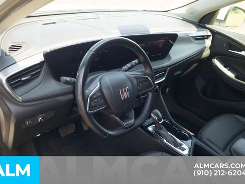 Used 2024 Buick Encore GX Sport Touring FWD image 5