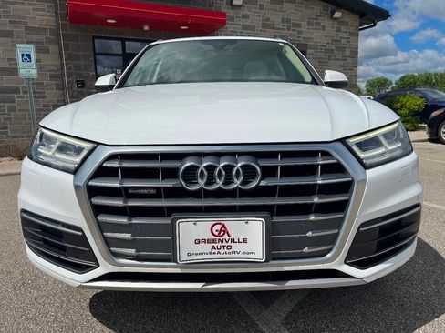 Used 2018 Audi Q5 2.0T Premium Plus w/ Premium Plus Package AWD/4WD image 2