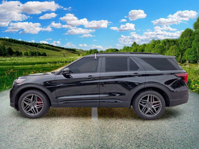 Used 2026 Ford Explorer ST w/ Sun And Sound Package RWD image 3