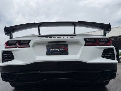 Used 2021 Chevrolet Corvette Stingray Premium Cpe w/ Z51 Performance Package RWD image 17