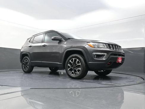 Used 2019 Jeep Compass Trailhawk AWD/4WD image 32