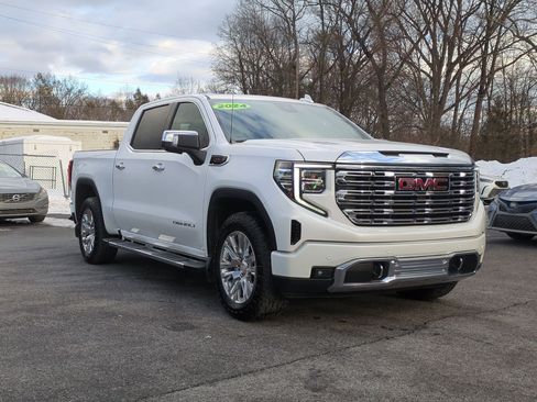 Used 2024 GMC Sierra 1500 Denali w/ Technology Package image 3