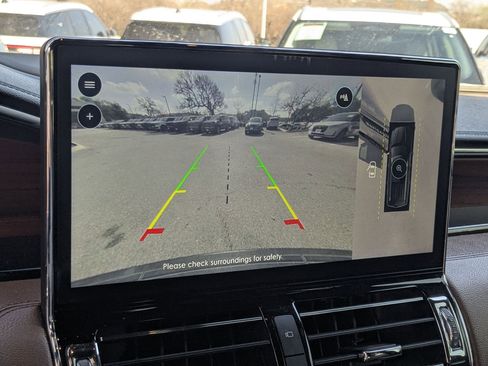 Used 2022 Lincoln Navigator Reserve image 16