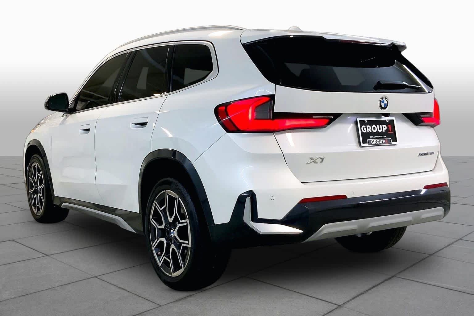 Used 2023 BMW X1 xDrive28i AWD/4WD image 11