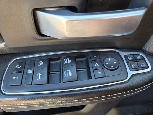 Used 2024 RAM 2500 Big Horn AWD/4WD image 33