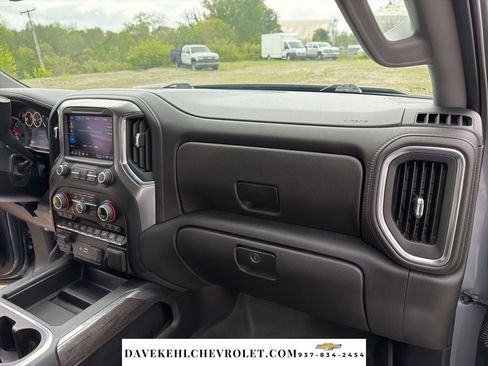 Used 2022 Chevrolet Silverado 1500 LTZ AWD/4WD image 25
