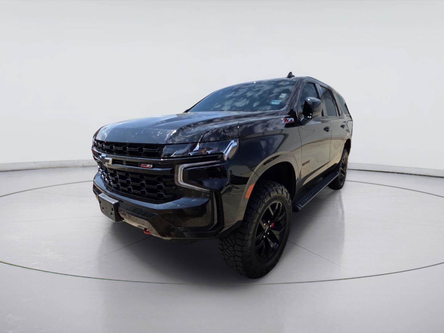 Used 2023 Chevrolet Tahoe Z71 w/ Luxury Package AWD/4WD image 1