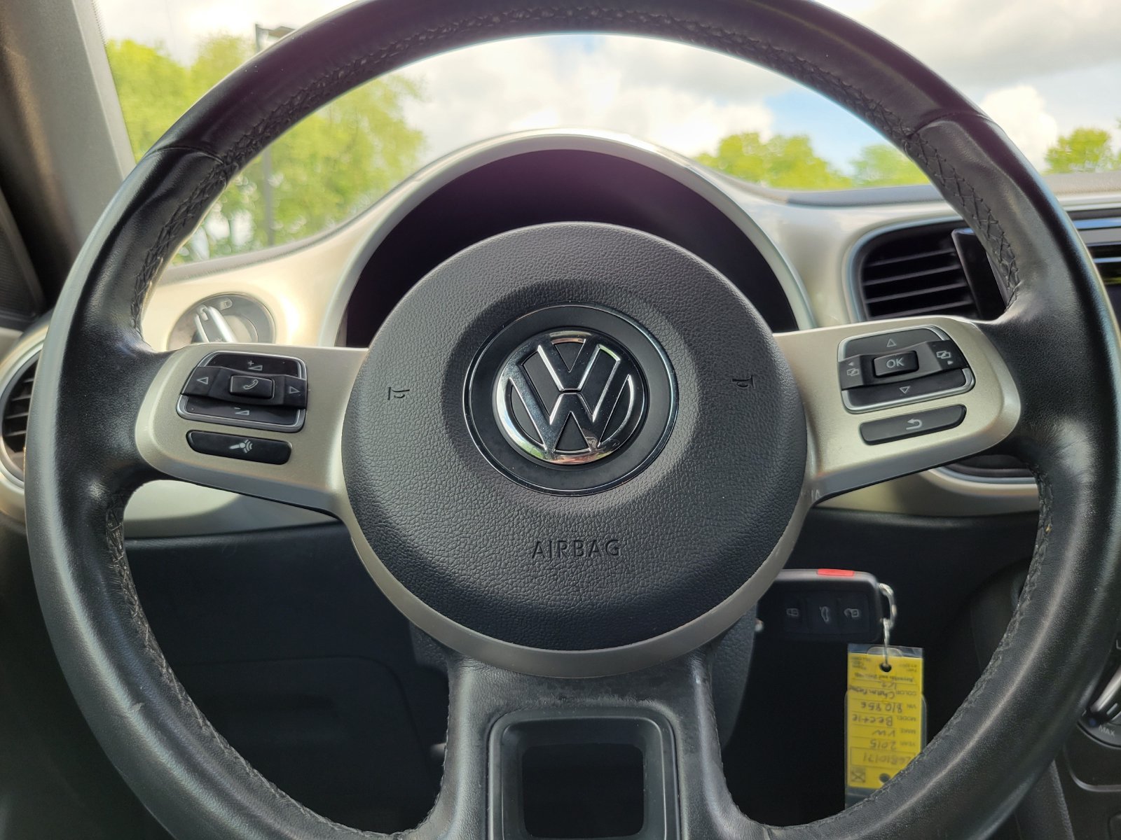 Used 2015 Volkswagen Beetle 1.8T FWD image 9