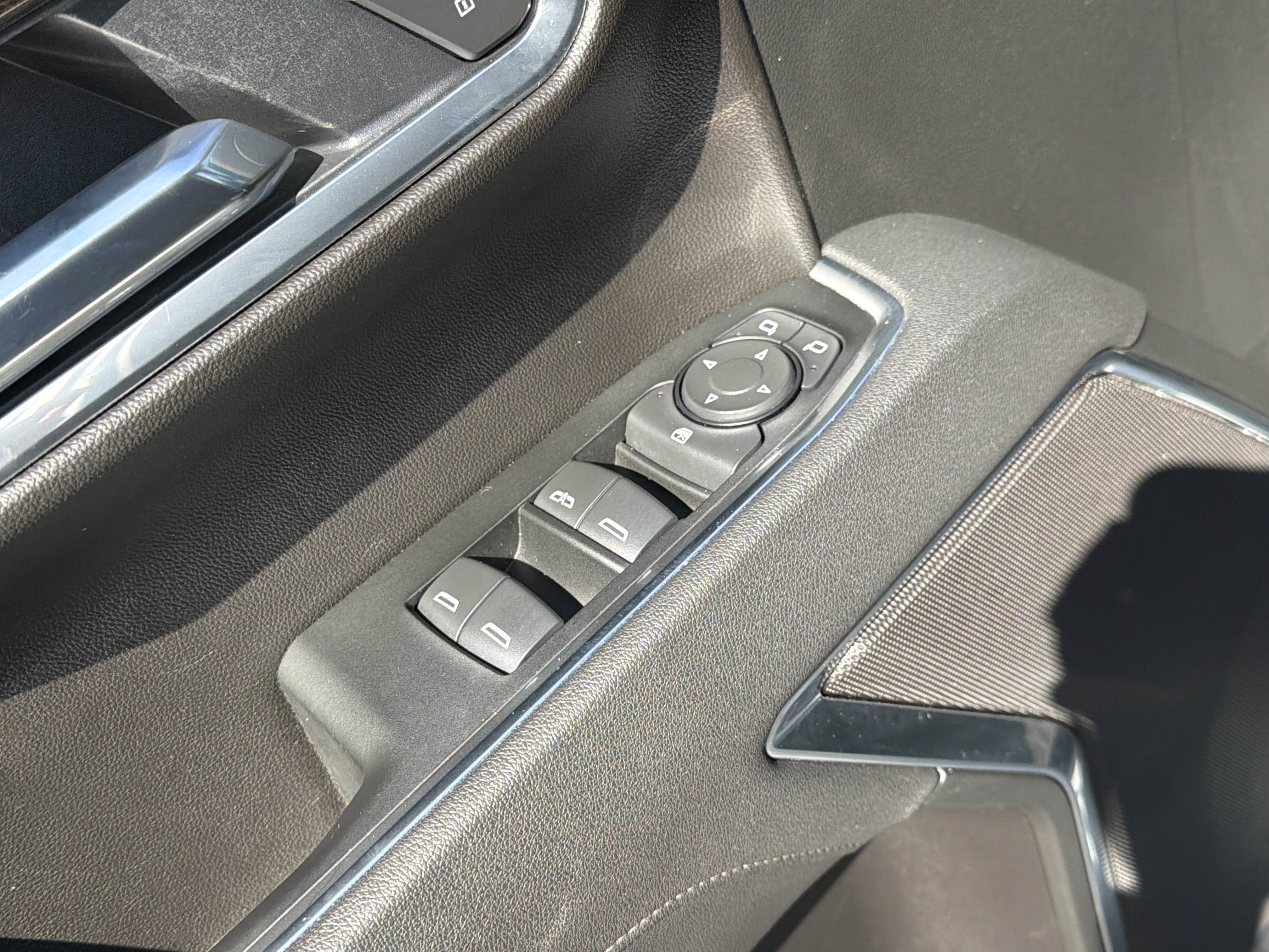 Used 2026 Chevrolet Silverado 1500 RST AWD/4WD image 15