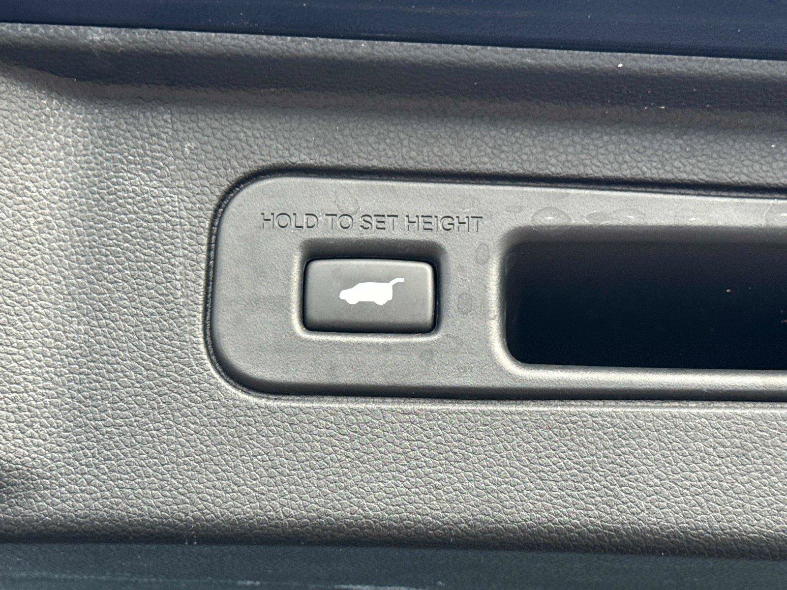 Certified 2024 Honda Pilot Touring image 13