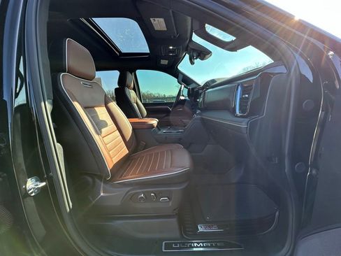 Used 2025 GMC Sierra 2500 Denali Ultimate image 23