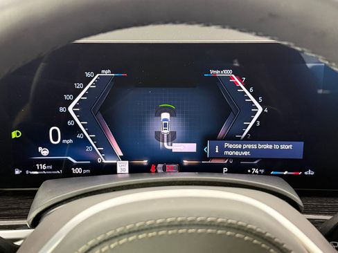 Used 2026 BMW X7 xDrive40i w/ M Sport Package image 23