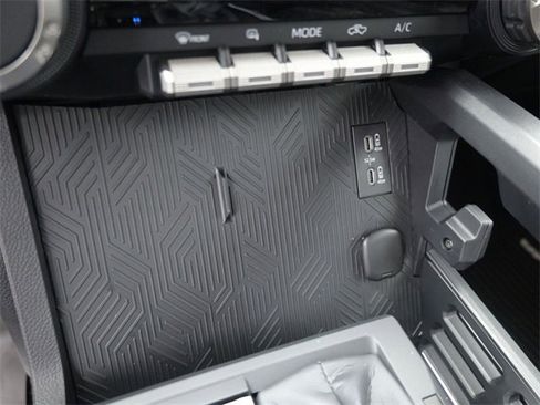 New 2025 Toyota Tacoma SR5 image 9