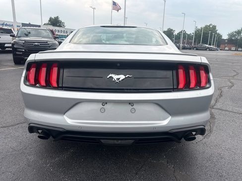 Used 2019 Ford Mustang Premium w/ Equipment Group 201A RWD image 8