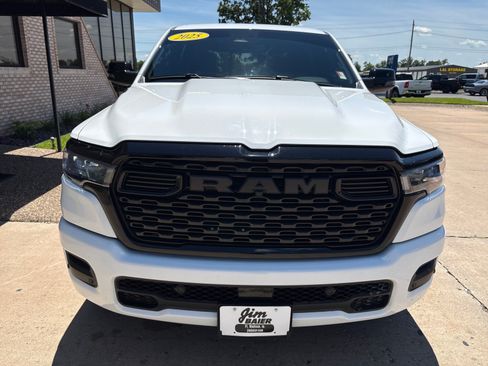 Used 2025 RAM 1500 Big Horn AWD/4WD image 6