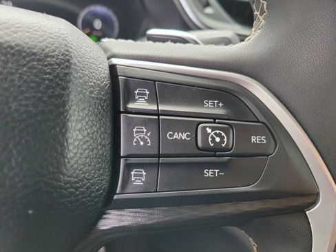 Used 2023 Jeep Grand Cherokee L Laredo AWD/4WD image 29