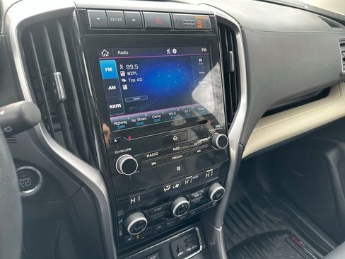 Used 2022 Subaru Ascent Limited w/ Technology Package image 21