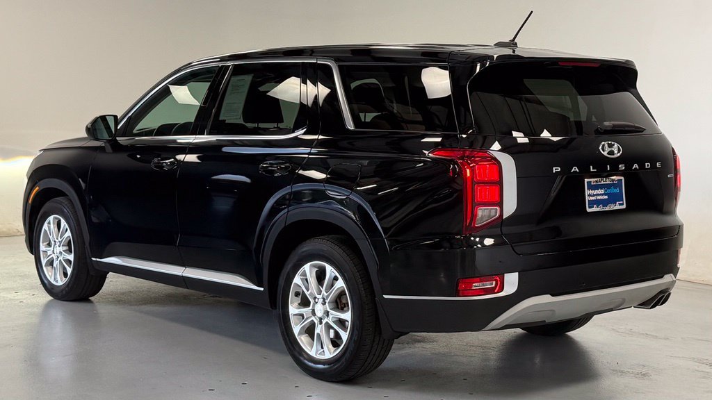 Certified 2022 Hyundai Palisade SE w/ Cargo Package AWD/4WD image 4