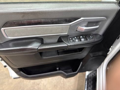 Used 2021 RAM 2500 Big Horn image 26