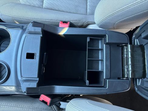 Used 2018 Ford Explorer FWD image 21