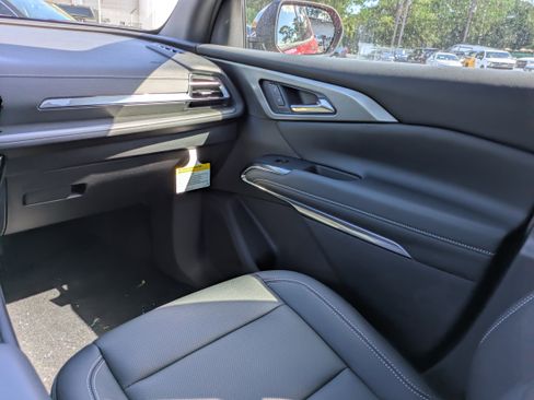 New 2026 Chevrolet Traverse LT w/ LPO, Floor Liner Package image 12