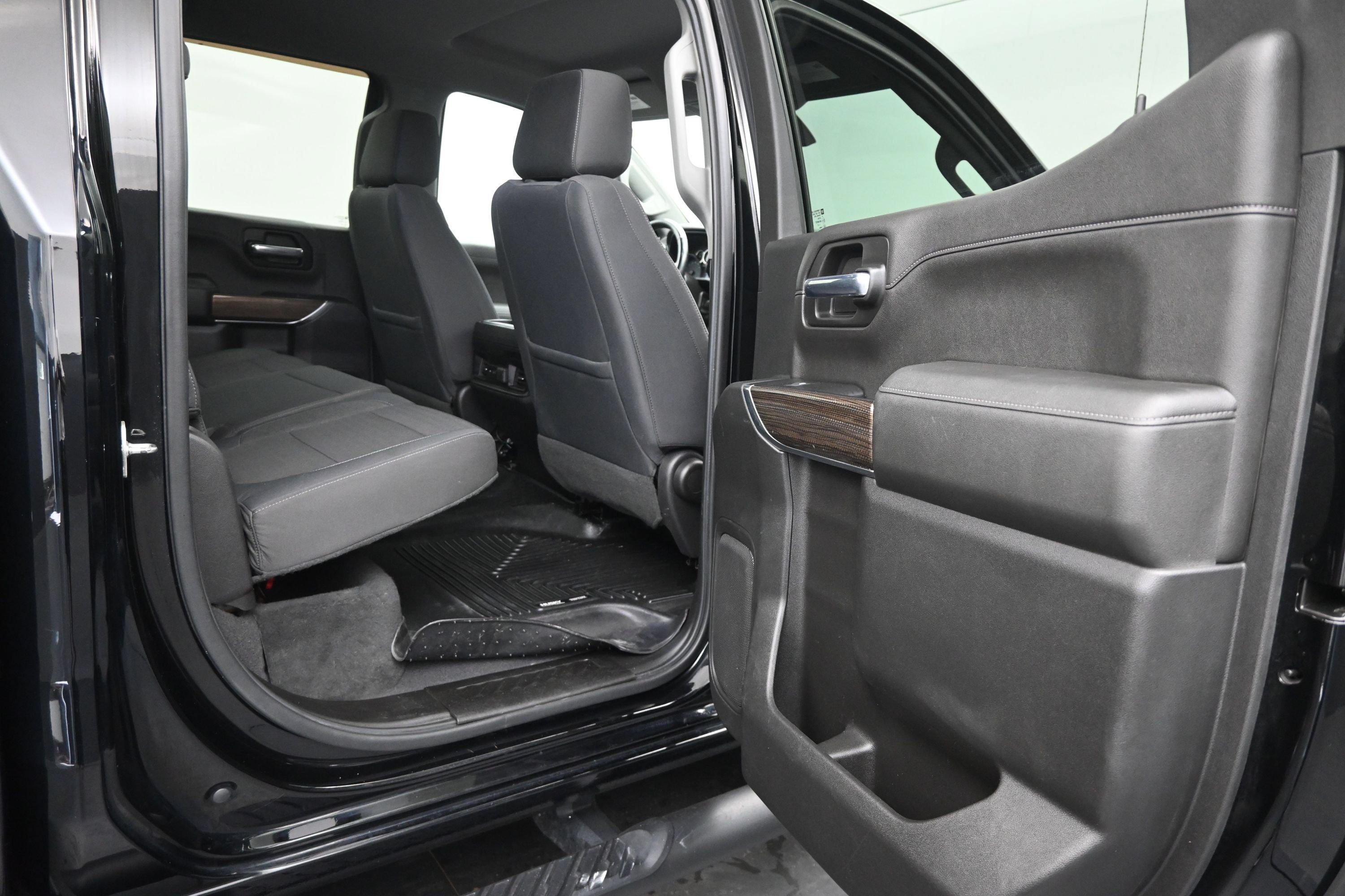Used 2019 Chevrolet Silverado 1500 RST w/ All-Star Edition AWD/4WD image 13