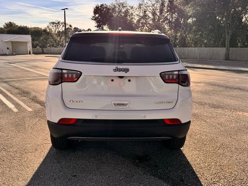 Used 2024 Jeep Compass Limited image 7