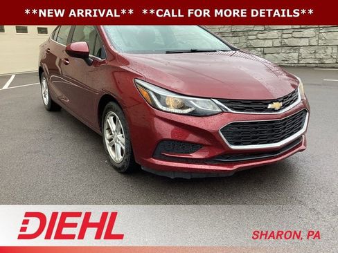 Used 2016 Chevrolet Cruze LT w/ Convenience Package image 1