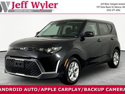 Used 2025 Kia Soul LX w/ LX Technology Package
