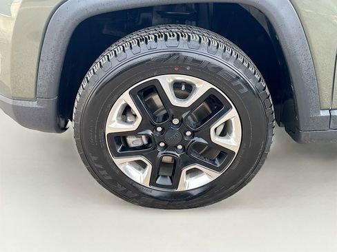 Used 2018 Jeep Compass Trailhawk w/ Safe & Security Group image 36