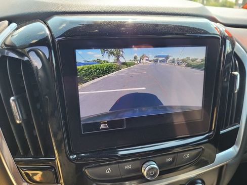 Used 2023 Chevrolet Traverse LT AWD/4WD image 20