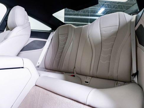 Used 2022 BMW M850i xDrive M850i xDrive image 19