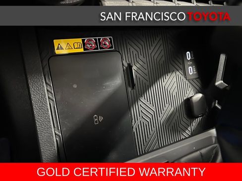 Certified 2025 Toyota Tacoma TRD Off-Road image 28