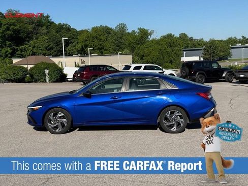 Used 2025 Hyundai Elantra Limited FWD image 2