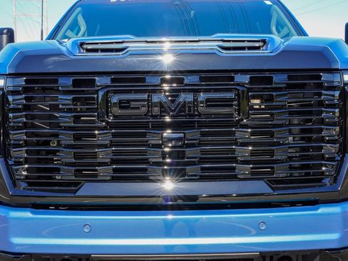 New 2026 GMC Sierra 2500 Denali w/ Denali Reserve Package image 5