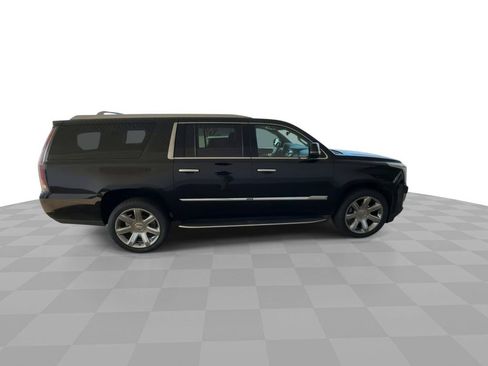 Certified 2020 Cadillac Escalade ESV Luxury image 9
