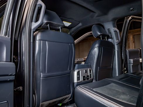 Used 2022 Ford F250 Lariat w/ Tremor Off-Road Package image 26