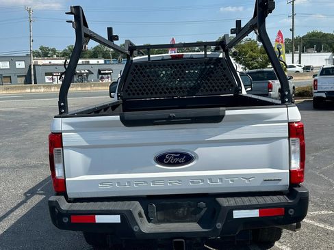 Used 2019 Ford F250 XL w/ Power Equipment Group AWD/4WD image 6